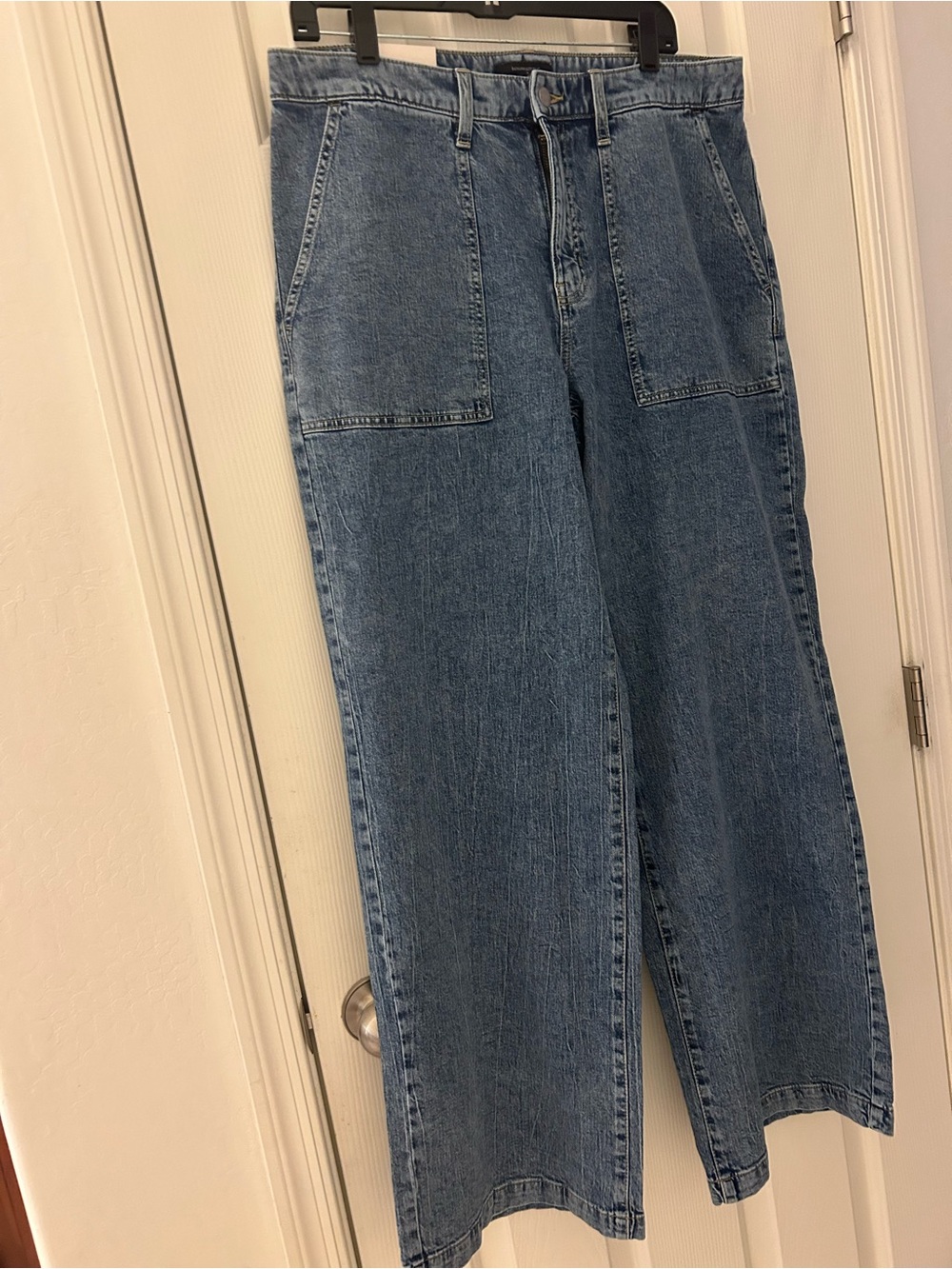 Banana Republic Women's Wide-Leg Jeans in Medium Blue Denim 14 Tall